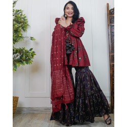 3 Piece Crackling Flared Set!